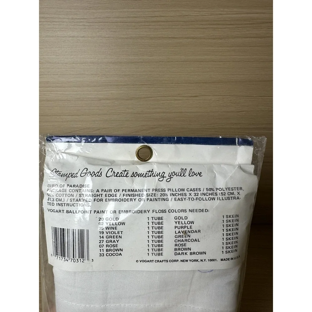 New Embroidery Kit Two Pillowcases Bird Pattern with Flowers Standard Vogart